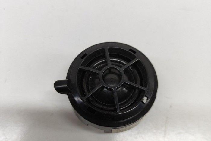 Difuzor ușă st&acirc;nga spate PORSCHE CAYENNE 92A 2011 OEM: 7PP035411D,7PP.035.411.D | 30026694