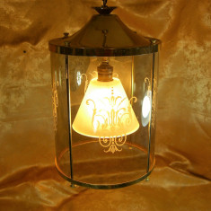 Lustra candelabru sticla ambra, alama dore, stil Napoleon III, vintage