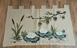 PERETAR VINTAGE DIN BUMBAC GROS CU BRODERIE MANUALA, FLORI DE NUFAR