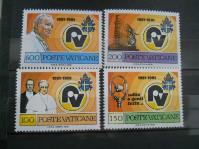 CV2 1981 SERIE VATICAN foto