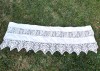 Perdea taraneasca veche (traversa / partea de sus), din panaza groasa de casa si dantela de mana cu croseta din fir alb de macrame