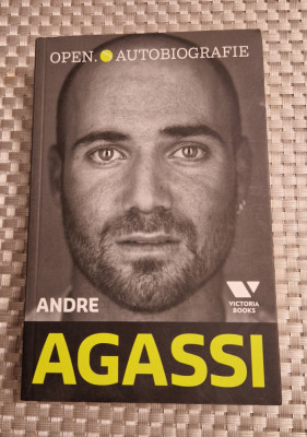 Open autobiografie Andre Agassi foto