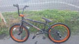BMX 20&rdquo; &ndash; negru cu jante portocalii