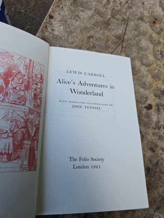 Alice/s Adventures in Wonderland - Lewis Carroll