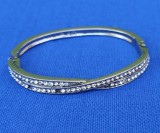 BRĂȚARĂ VINTAGE DIN METAL CU CRISTALE SWAROVSKI
