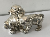Superba miniatura -caine labrador si pisica din alama argintata,veche,semnată., Ornamentale