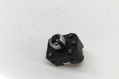 Comutator de reglare oglinda AUDI Q7 4M 2020 OEM: 4M0959565M | 31968860 foto