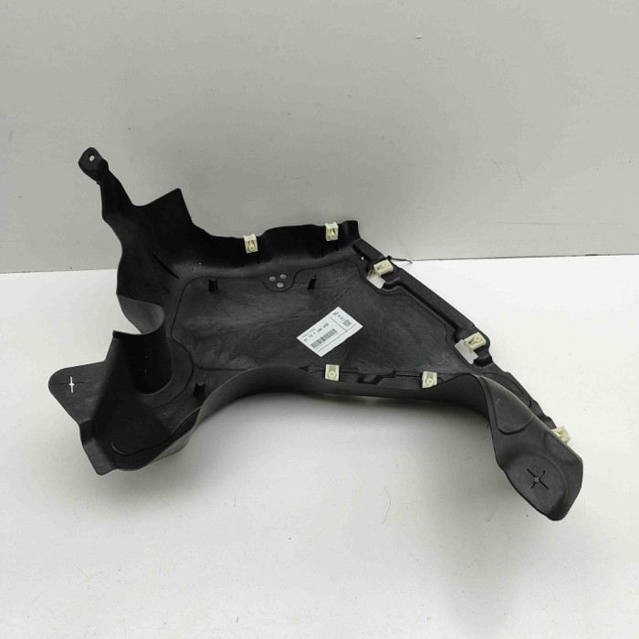 Scut motor dreapta spate BMW 3 G20, G28 2019 OEM: 51757340868,7340868