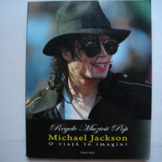 Michael Jackson. O viata in imagini