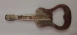 GE - Deschizator desfacator capace sticla / din otel / in forma de chitara / Romania comunism / 10 cm x 4 cm 25 g