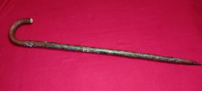 BASTON VINTAGE DIN LEMN - TIROLEZ BAVAREZ 40 EMBLEME APLICATE