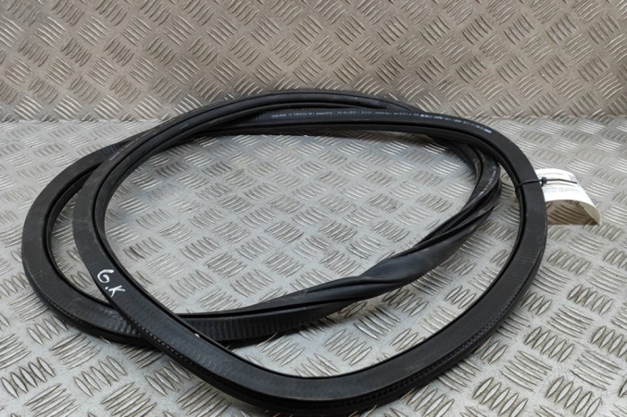 Garnitura ușă st&acirc;nga spate AUDI Q4 SUV F4B 2021 OEM: 89A833721 | 25751918