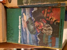 Nisipuri albastre vintage