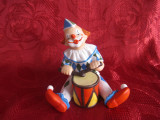 FIGURINA BIBELOU PORTELAN GOEBEL COLECTIA HAPPY CLOWNS LUIGI - CLOVN CU TOBE