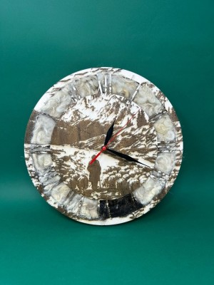Ceas de perete din lemn si lana , design rustic, artizanal foto