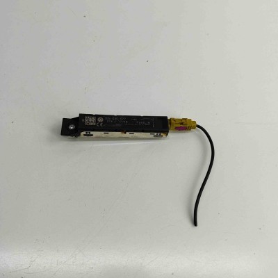 Amplificator de antena VW PASSAT B8 3G2 2018 OEM: 3G5035577 foto