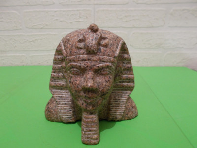 CAP de FARAON - SCULPTURA in GRANIT egiptean , PIATRA / ROCA sculptata , Egipt foto