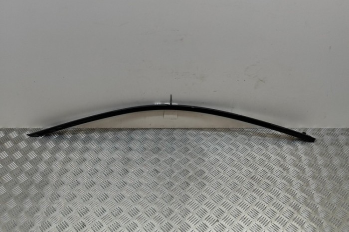 Bandou superior ușă st&acirc;nga față BMW 2 Coupe F22, F87 2016 OEM: 7284415 23562284