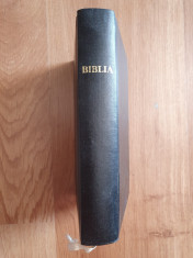 BIBLIA SAU SFANTA SCRIPTURA A VECHIULUI ?I NOULUI TESTAMENT cu TRIMITERI foto