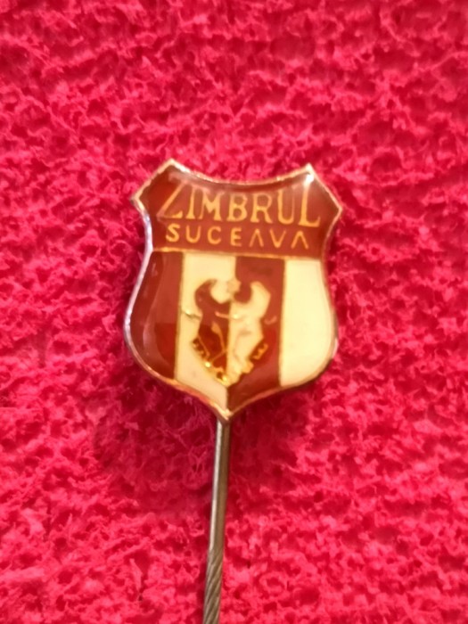 Insigna fotbal - &quot;ZIMBRUL&quot; SUCEAVA (sistem prindere ac lung)