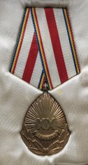 Rom&acirc;nia Medalia a 20 a aniversare a eliberării patriei 1944-1964 &icirc;n cutie