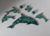 Lot placi ceramice in forma de delfini, glazurati in verde, 12 cm si 26 cm