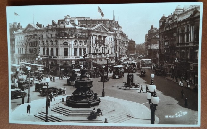 Carte postala, Londra, Picadilly Circus, perioada interbelica