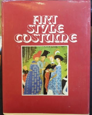 ART STYLE COSTUME - ADINA NANU foto