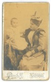 4736 - ORADEA, Mother &amp; Child, Romania (10,5/6,5 cm) - old CDV Photocard