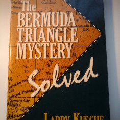 THE BERMUDA TRIANGLE MYSTERY (Misterul triunghiului Bermudelor) - Larry Kusche
