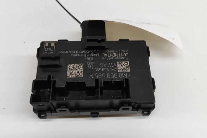 Modul de control ușă st&acirc;nga spate AUDI E-TRON GEN 2020 OEM: 4M0959595M,4M0959595J,A2C7711450700 25312958