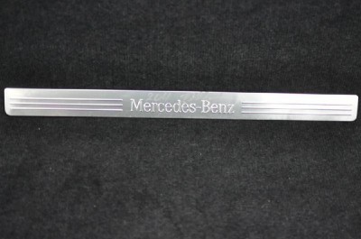 Ornament prag dreapta față MERCEDES-BENZ E W211 2006 OEM: A2046800135 1421315 foto