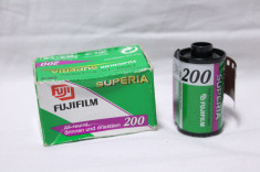 Film foto 35 mm FujiFilm Superia 200 - 36 expuneri - nou - expirat foto
