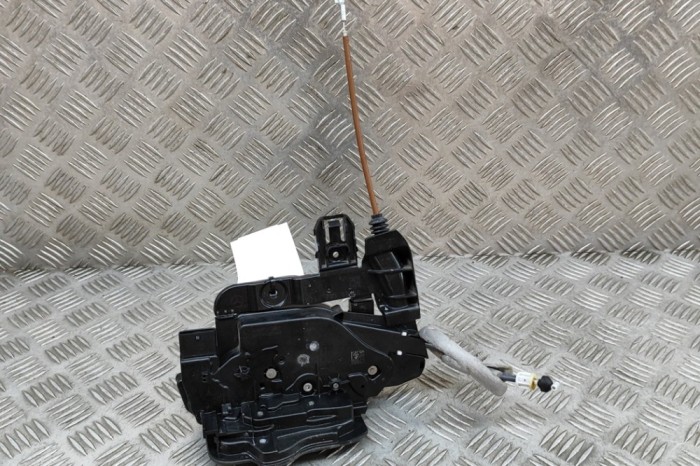 &Icirc;ncuietoare ușă dreapta spate MERCEDES-BENZ GLC X254 2022 OEM: A0997302801,A1770032999,A2547330800 25319576