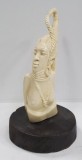 Regina africana, Sculptura in fildes, Secol XX