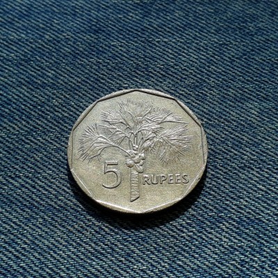#19 5 Rupees 1982 Seychelles / rupii / primul an de batere foto
