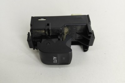 Buton geam ușă dreapta față TOYOTA PRIUS PLUS _W4_ 2012 OEM: 84810-33120 23304680 foto