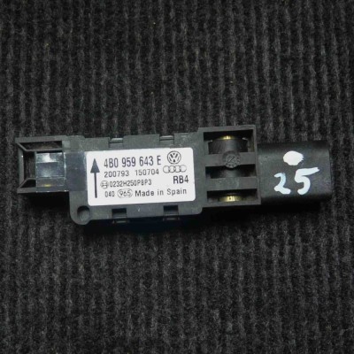 Senzor de impact st&amp;acirc;nga spate AUDI A8 D3 4E2, 4E8 2003 OEM: 4B0959643E | 2050524 foto