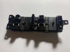 Consola centrala actionare geamuri electrice auto VW Golf 4, originala
