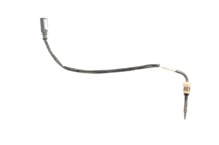 Senzor de temperatură AUDI Q7 4M 2020 OEM: 8W0906088AC 13884799