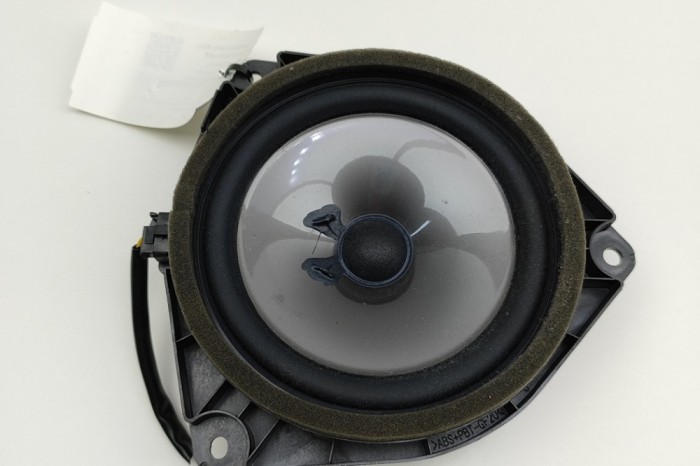 Difuzor ușă st&acirc;nga spate LEXUS NX _Z1_ 2020 OEM: 86160-78060 30374772