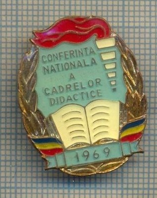 Y 825 INSIGNA-CONFERINTA NATIONALA A CADRELOR DIDACTICE 1969-PENTRU COLECTIONARI foto