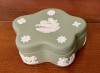 CASETA DIN PORTELAN ENGLEZESC GREEN JASPERWARE- WEDGWOOD