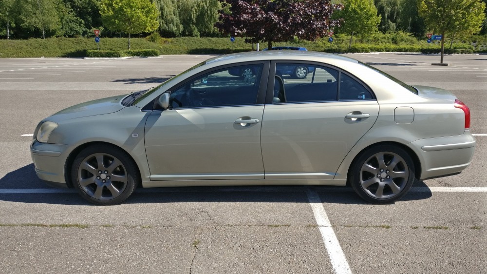 Toyota avensis t25