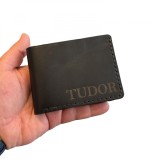 Cumpara ieftin Portofel minimalist, personalizabil, din piele naturala, Loki, Negru, lucrat si cusut manual, handmade, Elyk Creation