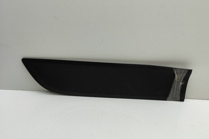 Bandou inferior ușă dreapta spate PORSCHE MACAN DKN 2021 OEM: 95B839890R | 31538836