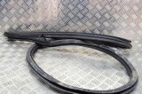 Garnitura ușă dreapta față PORSCHE 911 992 2019 OEM: 992831704C,992.831.704.C | 12135894