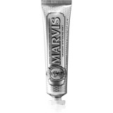 Marvis Whitening Smokers Mint pasta de dinti cu efect de albire pentru fumatori aroma Mint 85 ml