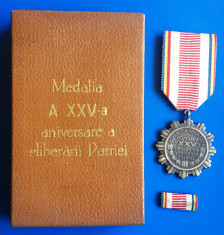 MEDALIA A XXV-A ANIVERSARE A ELIBERARII PATRIEI + BREVET foto