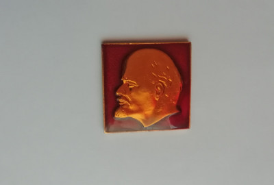 M3 K 60 - Insigna - tematica personalitati - Lenin - fosta URSS foto